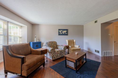 b5-1966 Goldsmith Ln, Louisville, KY, 40218 | Card Image