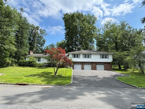 80 Canoe Brook Rd, Short Hills, NJ, 07078-1144 | Card Image
