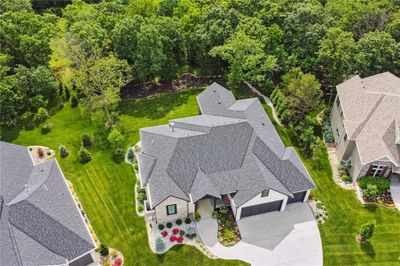 Aerial view of home | Image 1