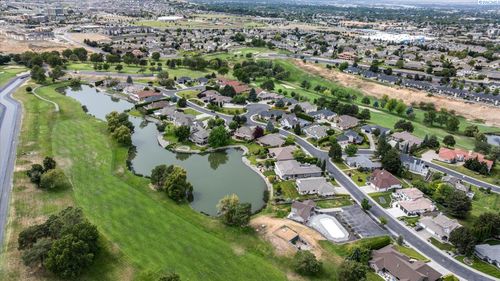 3907 W 36th Ave, Kennewick, WA, 99337-3157 | Card Image