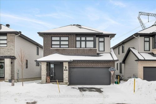 21 Angel Hts, Stittsville, ON, K2S2N2 | Card Image