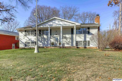 11510 Farnam St, Omaha, NE, 68154-3130 | Card Image