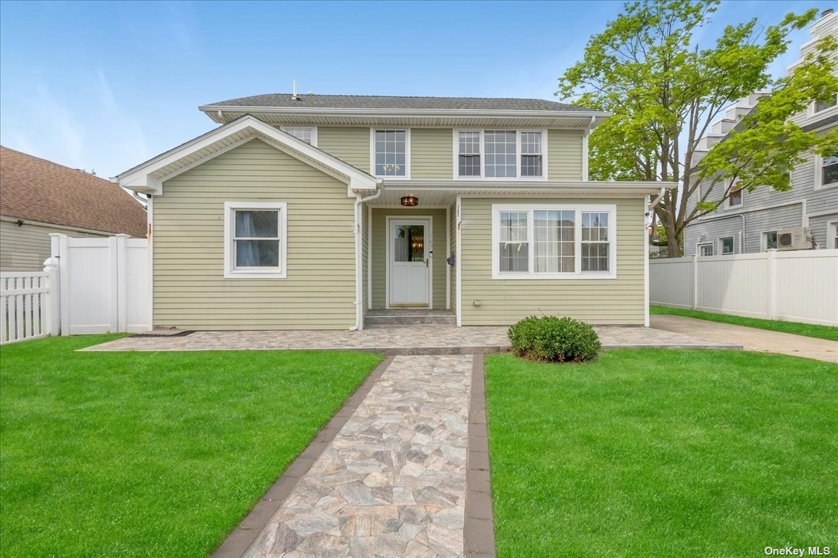 Market St, Long Beach, NY 11561