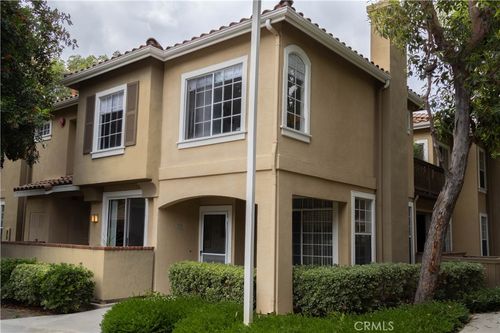 251 Gallery Way, Tustin, CA, 92782-1113 | Card Image