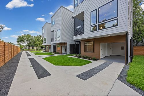 3-100 W Odell St, Austin, TX, 78752-2404 | Card Image