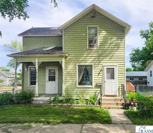 120 Elm St Nw, Sleepy Eye, MN, 56085-1018 | Card Image
