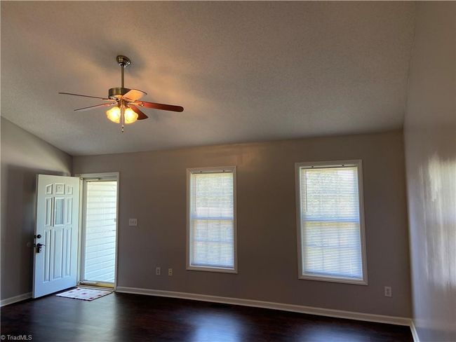Vaulted ceilings | Image 11