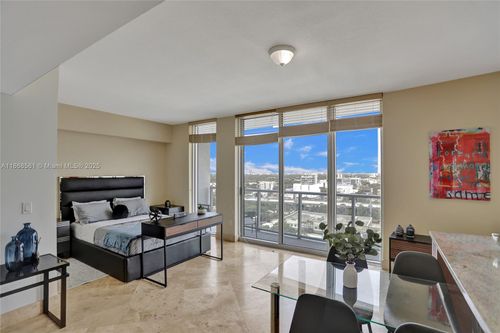 apt-1600-185 Sw 7th St, Miami, FL, 33130-2970 | Card Image