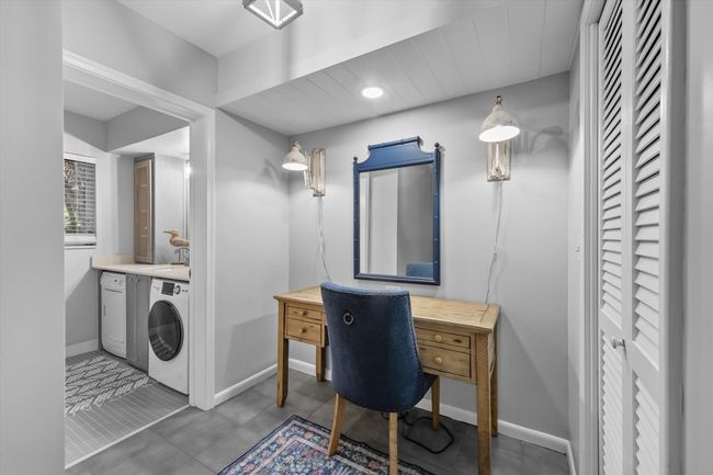 102 Villa Cir, Condo with 2 bedrooms, 2 bathrooms and null parking in Atlantis FL | Image 25