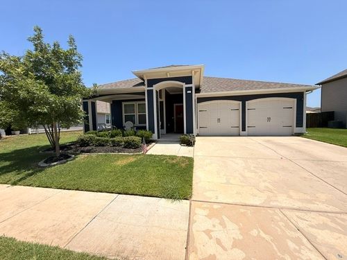 616 Timberwood Dr, Cleburne, TX, 76031-5244 | Card Image