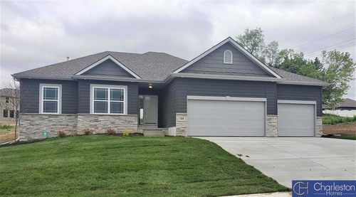 11002 Ranch Dr, Papillion, NE, 68046-3351 | Card Image