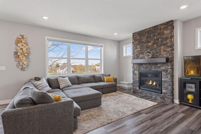 606 Blue Heron Cir, House other with 4 bedrooms, 3 bathrooms and null parking in Jordan MN | Image 23