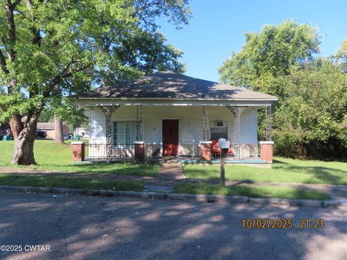 559 N Cumberland St, Jackson, TN, 38301-5366 | Card Image