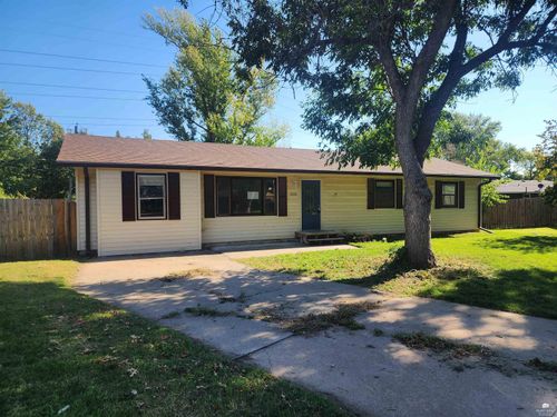 2008 Poppy Ct, Manhattan, KS, 66502-4841 | Card Image