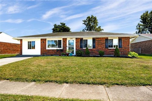 2265 Minnesota Dr, Xenia, OH, 45385-4741 | Card Image