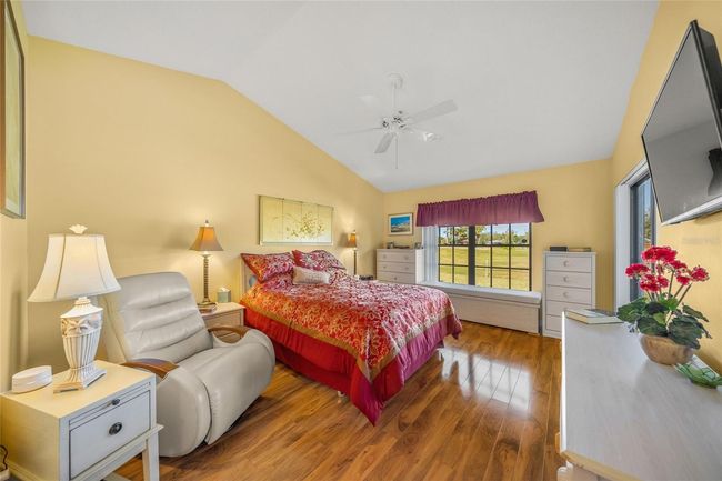7640 - 5933 Clubside Dr, Condo with 2 bedrooms, 2 bathrooms and null parking in SARASOTA FL | Image 18