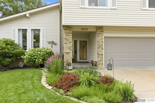 15020 Dorcas Cir, Omaha, NE, 68144-2039 | Card Image