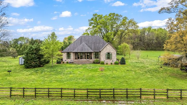 1001 Williams St, House other with 3 bedrooms, 4 bathrooms and 3 parking in Decherd TN | Image 16