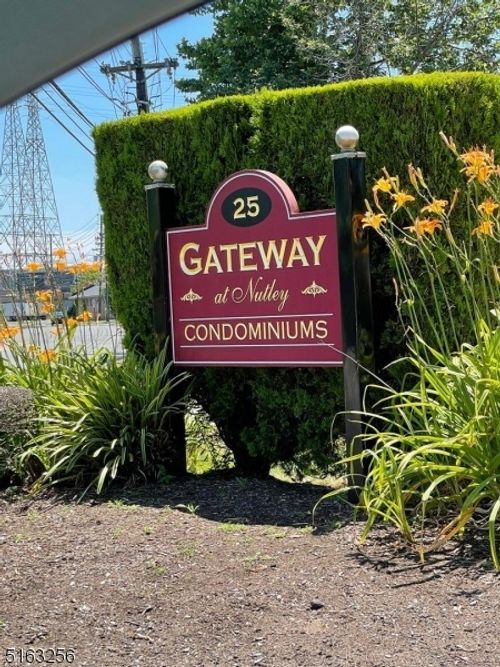 apt-a17-25 River Rd, Nutley, NJ, 07110-3475 | Card Image