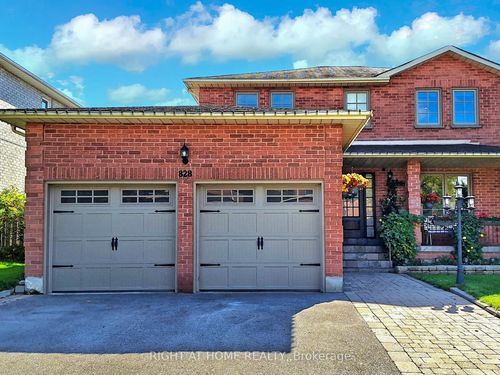 828 Leslie Valley Dr, Newmarket, ON, L3Y7H3 | Card Image