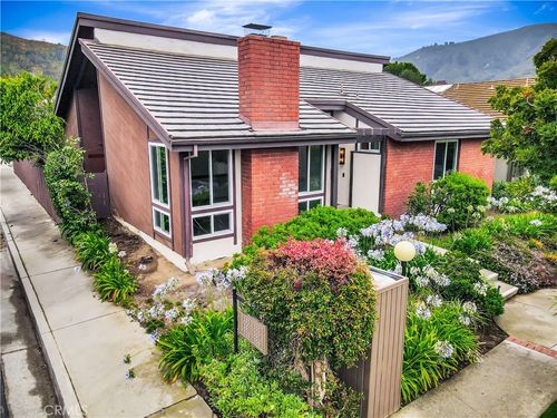1329 Avenida De Cortez, Pacific Palisades, CA, 90272-2124 | Card Image