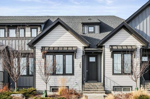 709 Marine Dr Se, Calgary, AB, T3M3A3 | Card Image