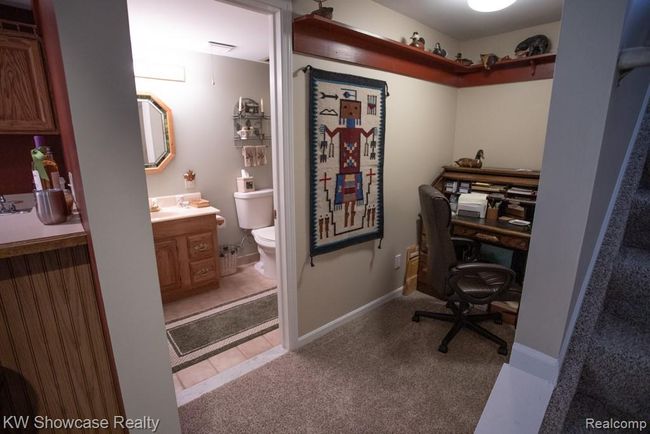 Desk area | Image 30