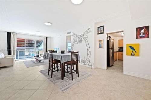 ph14-9195 Collins Ave, Surfside, FL, 33154-3155 | Card Image