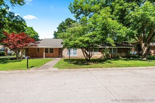 2360 Windsor Way, Bartlesville, OK, 74006-7549 | Card Image