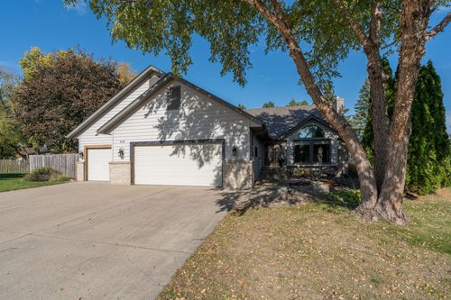 104 Wadsworth Dr, Mankato, MN, 56001-6600 | Card Image