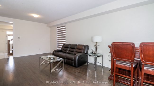 2214 Lozenby St, House other with 3 bedrooms, 3 bathrooms and 2 parking in Innisfil ON | Image 14