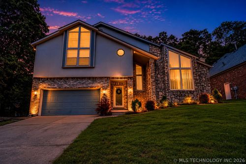 7007 Sandusky Ave, Tulsa, OK, 74136-4727 | Card Image