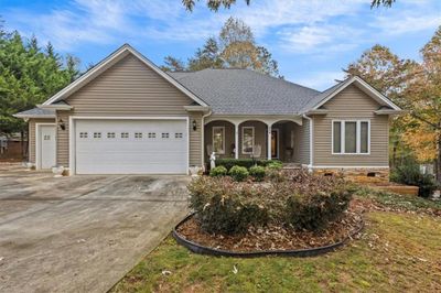 216 Valley Creek Drive, House other with 3 bedrooms, 2 bathrooms and null parking in Westminster SC | Image 1