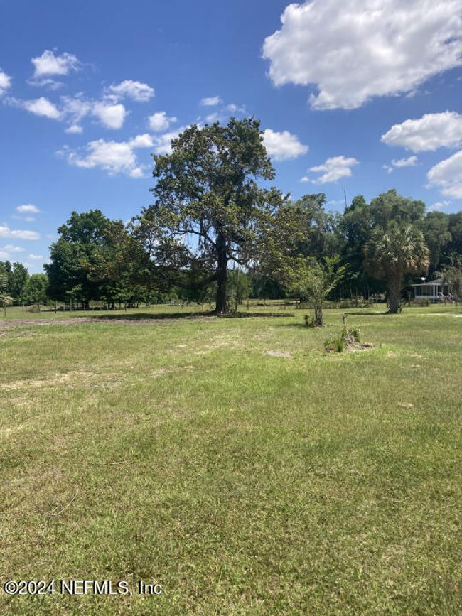 1 701 Walker Drive, For Sale in Interlachen Zoocasa