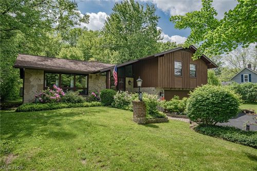 31915 Center Ridge Rd, North Ridgeville, OH, 44039-2442 | Card Image