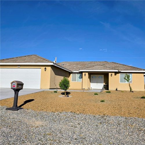 3016 Mount Charleston Dr, Pahrump, NV, 89048-1048 | Card Image