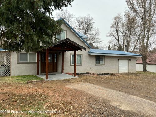 970 6th St, Meeker, CO, 81641-3037 | Card Image