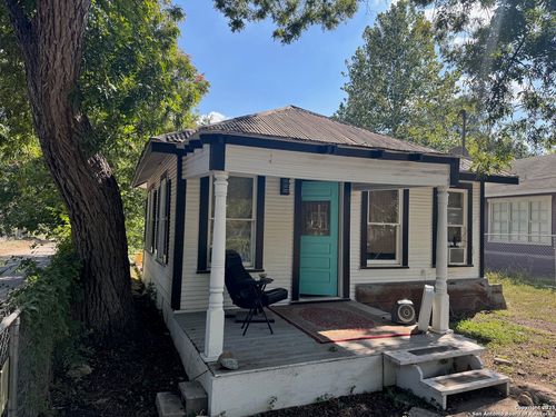 202 Weaver St, San Antonio, TX, 78210-4638 | Card Image