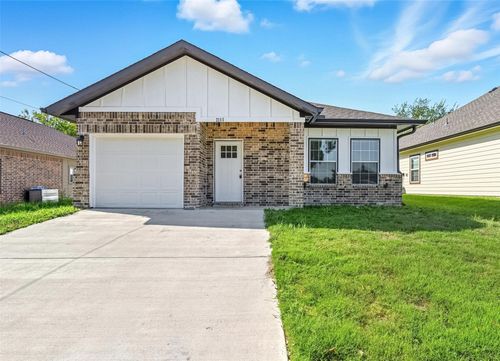 2115 Hemphill St, Greenville, TX, 75401-4702 | Card Image