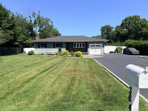 364 Lockwood Dr, Shirley, NY, 11967-1406 | Card Image