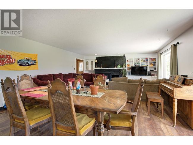 215 Arab Rd, House other with 8 bedrooms, 6 bathrooms and 5 parking in Kelowna BC | Image 12