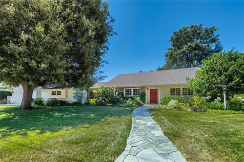 4717 Poe Ave, Woodland Hills, CA, 91364-4657 | Card Image
