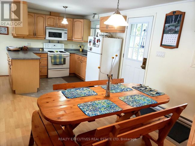 7 B1 Rd, House other with 3 bedrooms, 2 bathrooms and 3 parking in Lombardy ON | Image 20