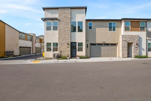 7962 Belluno Way, San Diego, CA, 92126-5508 | Card Image