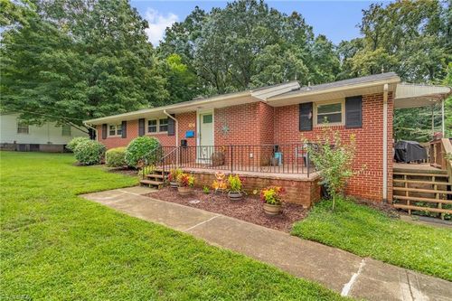 106 Azalea Dr, Winston Salem, NC, 27105-1709 | Card Image
