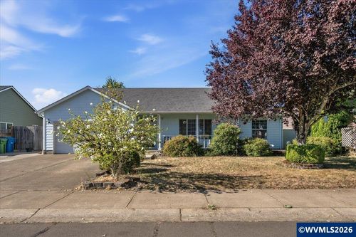 451 Whitney St, Stayton, OR, 97383-1472 | Card Image