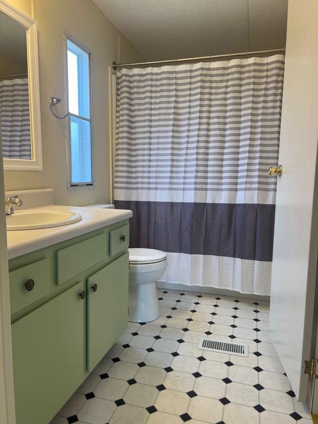 34 N Johnson St, House other with 3 bedrooms, 2 bathrooms and null parking in CRAIGSVILLE VA | Image 12