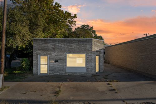 231 E Elm St, Hillsboro, TX, 76645-3322 | Card Image