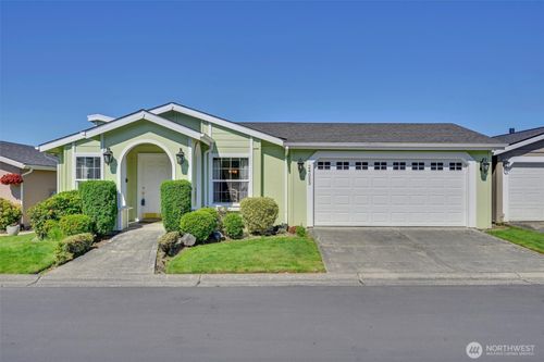 24053 223rd Ln Se, Maple Valley, WA, 98038-5889 | Card Image