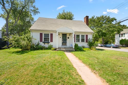 34 Campfield Rd, Manchester, CT, 06040-5715 | Card Image